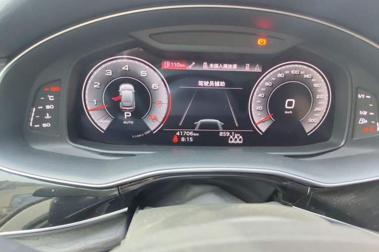 Used Audi Q8 2021 55 TFSI Luxury Dynamic Edition Odometer Close Up