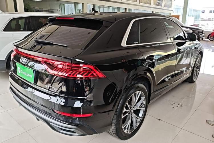 Used Audi Q8 2021 55 TFSI Luxury Dynamic Edition Rear Right 45 Deg