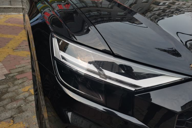 Used Audi Q8 2021 55 TFSI Luxury Dynamic Edition Right Front Headlight