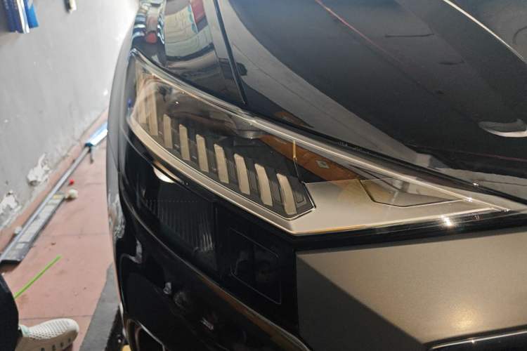 Used Audi Q8 2021 55 TFSI Prestige Dynamic Edition Right Front Headlight