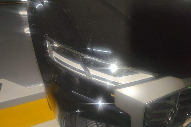 Used Audi Q8 2021 55 TFSI Luxury Dynamic Edition Right Front Headlight