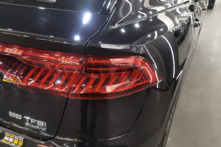 Used Audi Q8 2021 55 TFSI Luxury Dynamic Edition Right Rear Taillight