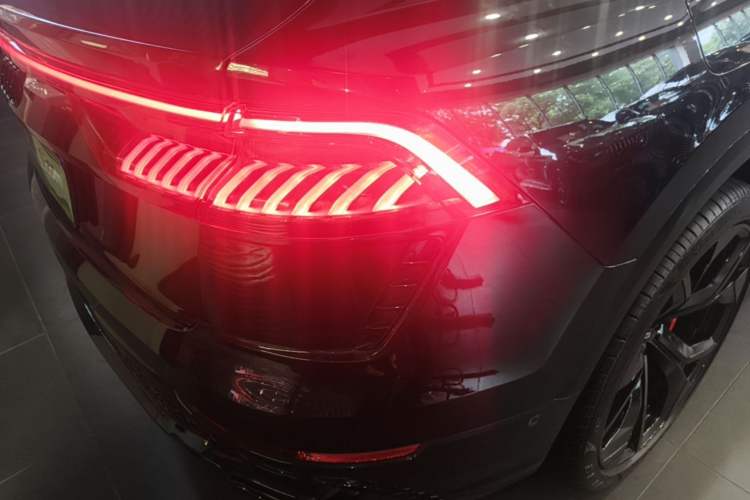 Used Audi Q8 2021 55 TFSI Luxury Dynamic Edition Right Rear Taillight