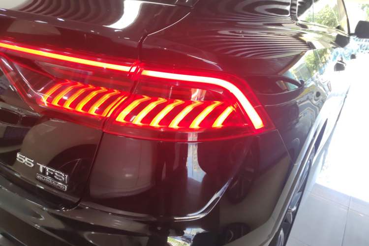 Used Audi Q8 2021 55 TFSI Luxury Dynamic Edition Right Rear Taillight