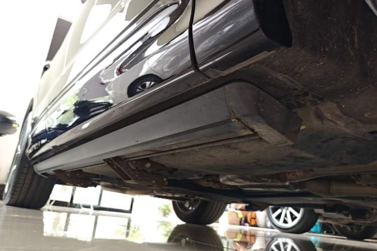 Used Audi Q8 2021 55 TFSI Luxury Dynamic Edition Right Side Sill