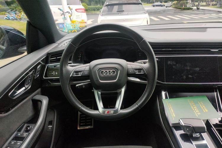 Used Audi Q8 2021 55 TFSI Prestige Dynamic Edition Steering Wheel