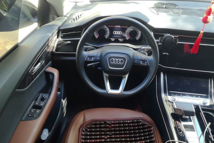 Used Audi Q8 2021 55 TFSI Luxury Dynamic Edition Steering Wheel