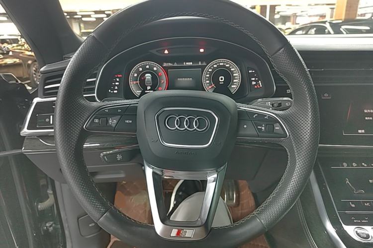 Used Audi Q8 2021 55 TFSI Prestige Dynamic Edition Steering Wheel