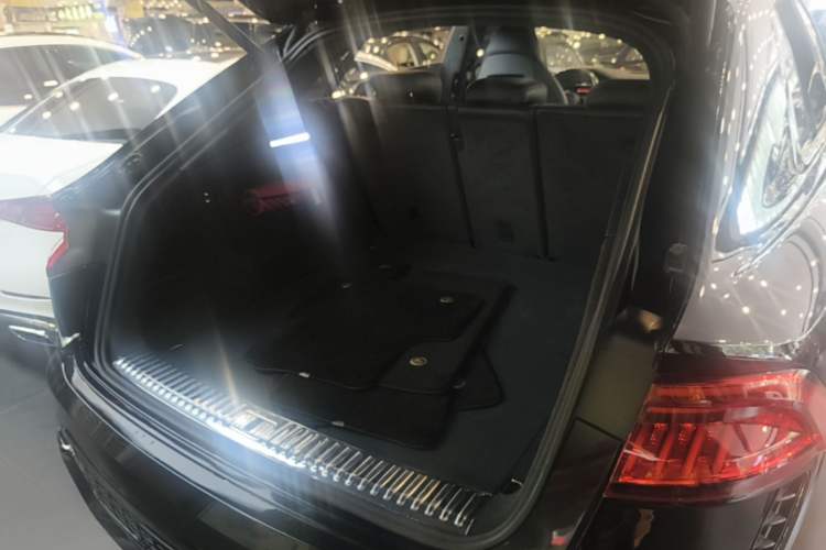Used Audi Q8 2021 55 TFSI Luxury Dynamic Edition Trunk