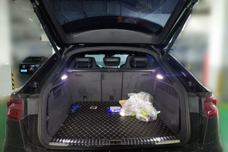 Used Audi Q8 2021 55 TFSI Prestige Dynamic Edition Trunk