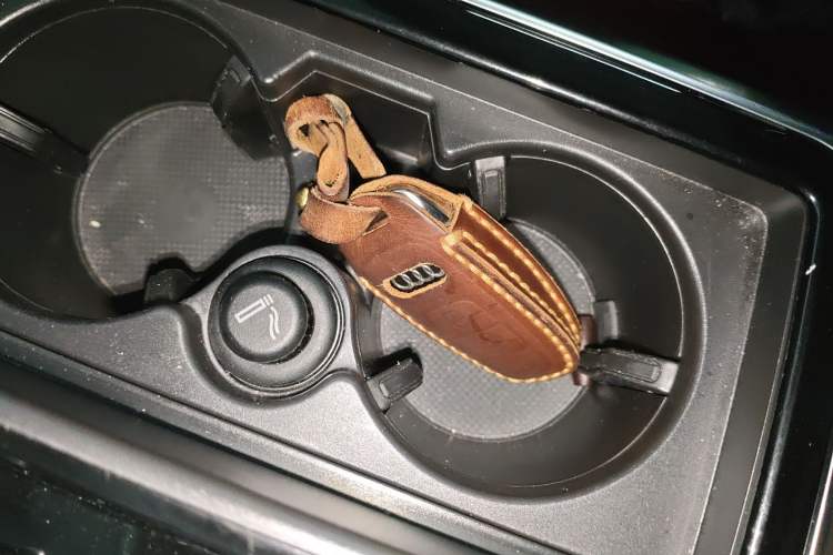 Used Audi Q8 2021 55 TFSI Luxury Dynamic Edition Vehicle Key