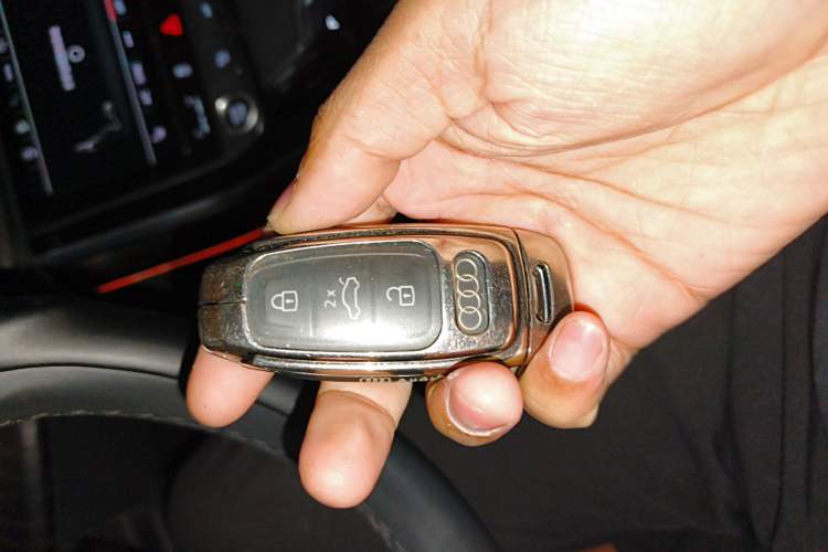 Used Audi Q8 2021 55 TFSI Luxury Dynamic Edition Vehicle Key
