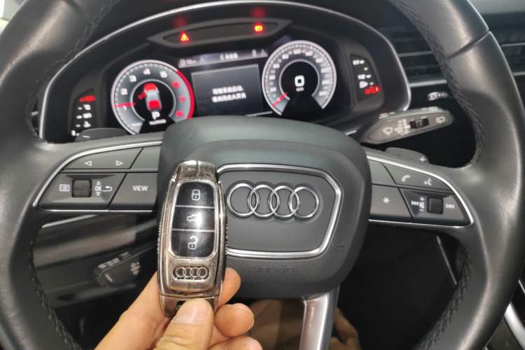 Used Audi Q8 2021 55 TFSI Luxury Dynamic Edition Vehicle Key