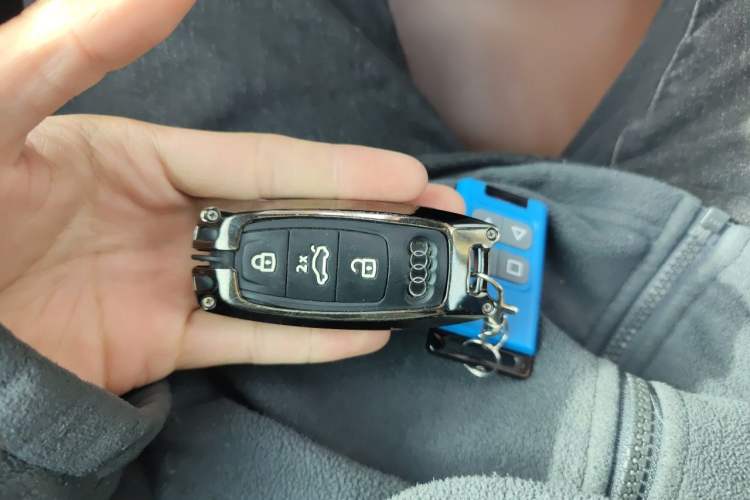 Used Audi Q8 2021 55 TFSI Luxury Dynamic Edition Vehicle Key