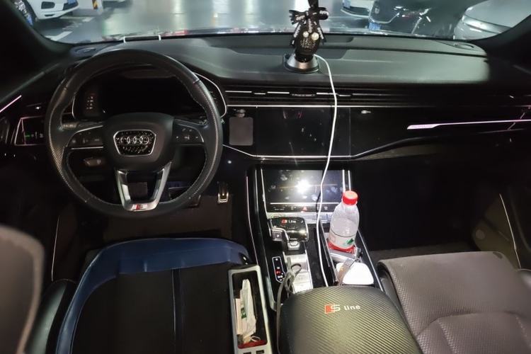 Used Audi Q8 2021 55 TFSI Prestige Dynamic Edition Center Console