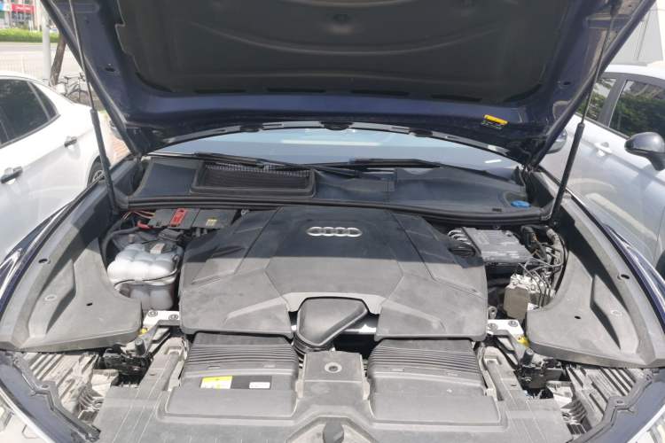 Used Audi Q8 2021 55 TFSI Prestige Dynamic Edition Engine Bay