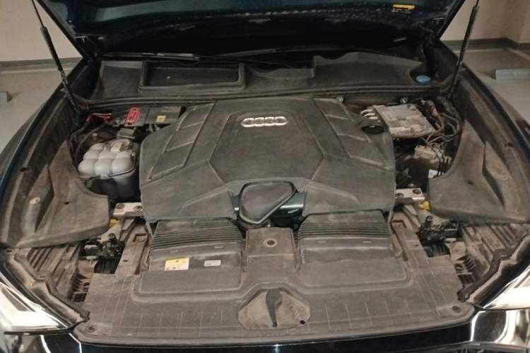 Used Audi Q8 2021 55 TFSI Prestige Dynamic Edition Engine Bay