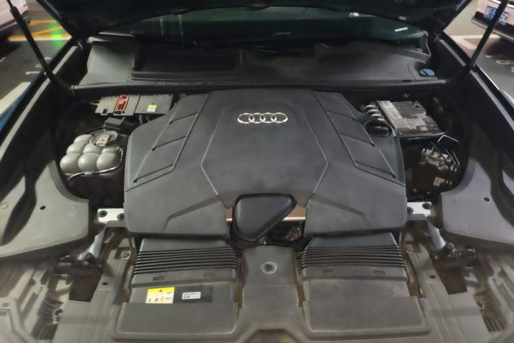 Used Audi Q8 2021 55 TFSI Prestige Dynamic Edition Engine Bay