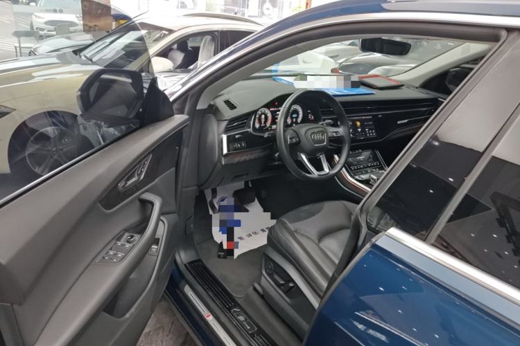 Used Audi Q8 2021 55 TFSI Luxury Dynamic Edition Interior 3