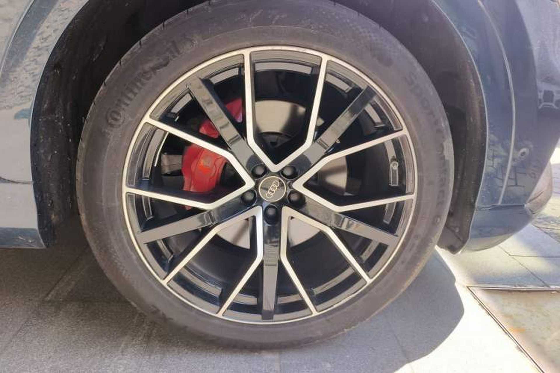 Used Audi Q8 2021 55 TFSI Prestige Dynamic Edition Right Front Wheel Hub