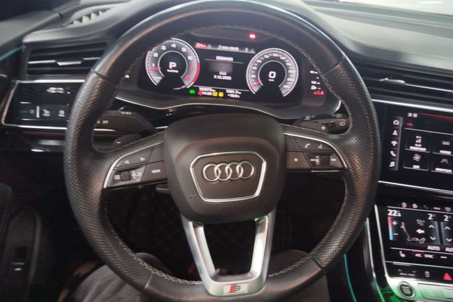 Used Audi Q8 2021 55 TFSI Prestige Dynamic Edition Steering Wheel
