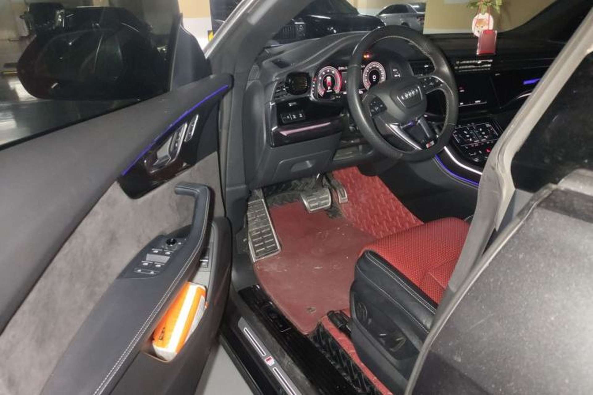 Used Audi Q8 2021 55 TFSI Prestige Dynamic Edition Driver Seat