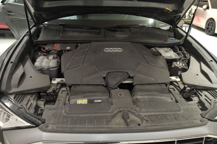 Used Audi Q8 2021 55 TFSI Prestige Dynamic Edition Engine Bay