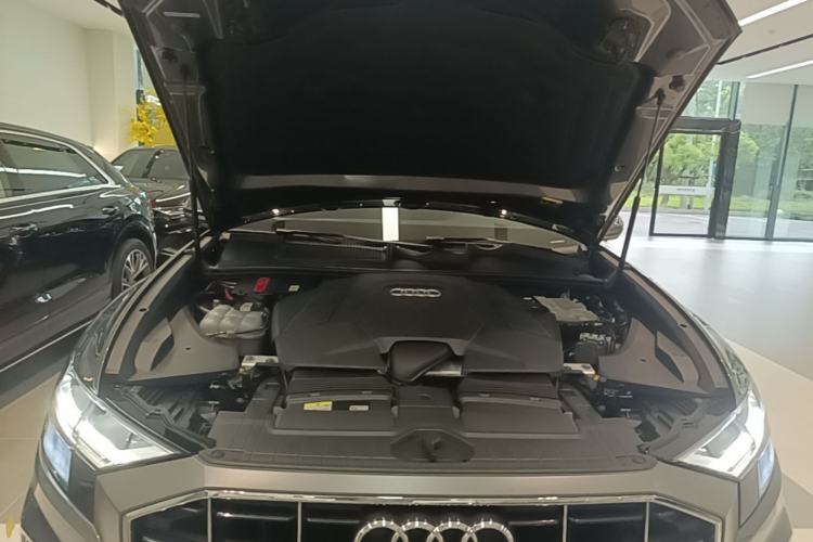Used Audi Q8 2021 55 TFSI Luxury Dynamic Edition Engine Bay