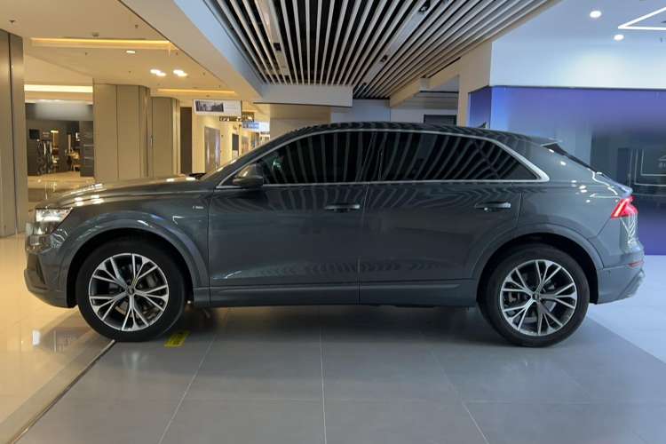 Used Audi Q8 2021 55 TFSI Luxury Dynamic Edition Exterior 2