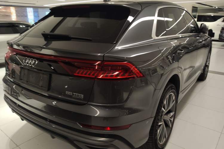 Used Audi Q8 2021 55 TFSI Prestige Dynamic Edition Exterior 5