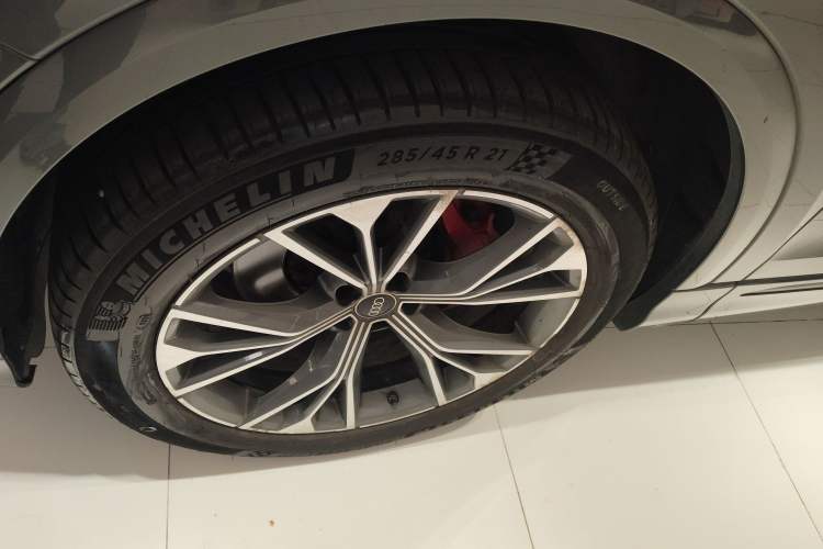 Used Audi Q8 2021 55 TFSI Prestige Dynamic Edition Exterior 7