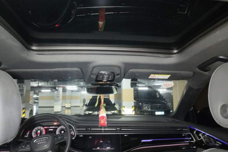 Used Audi Q8 2021 55 TFSI Prestige Dynamic Edition Headliner