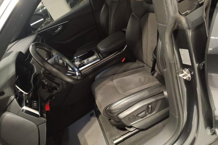 Used Audi Q8 2021 55 TFSI Prestige Dynamic Edition Left Front Seat