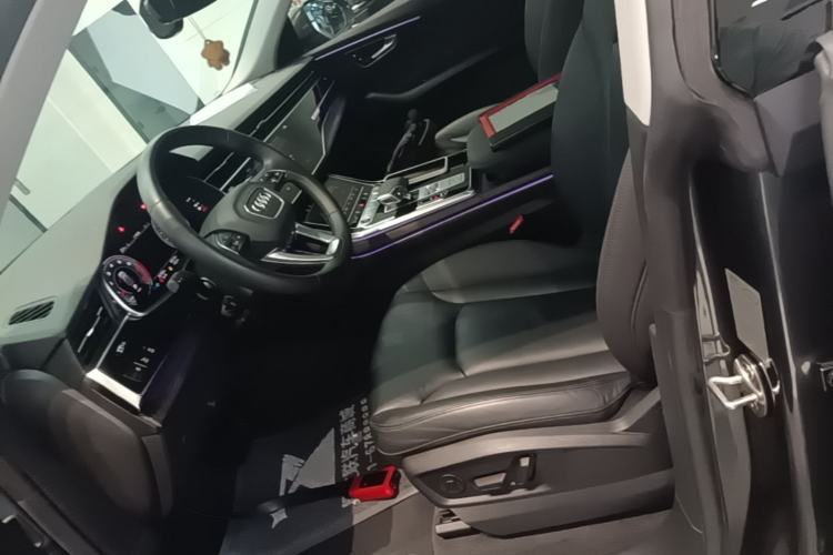 Used Audi Q8 2021 55 TFSI Luxury Dynamic Edition Left Front Seat