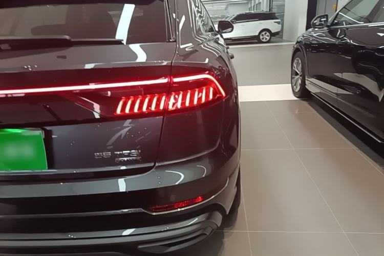 Used Audi Q8 2021 55 TFSI Luxury Dynamic Edition Right Rear Taillight