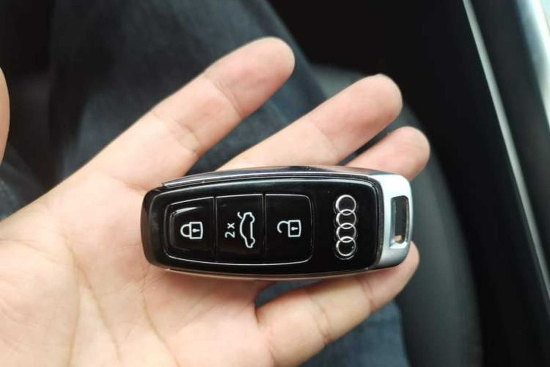 Used Audi Q8 2021 55 TFSI Luxury Dynamic Edition Vehicle Key
