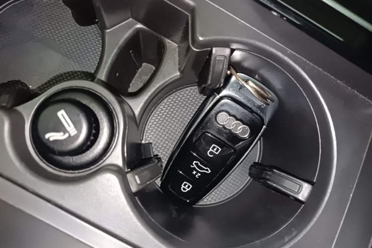 Used Audi Q8 2021 55 TFSI Luxury Dynamic Edition Vehicle Key