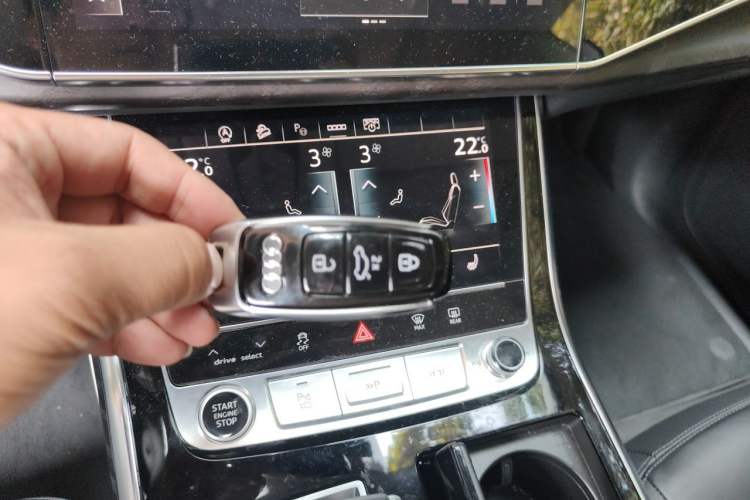Used Audi Q8 2021 55 TFSI Luxury Dynamic Edition Vehicle Key
