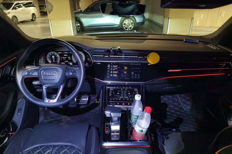 Used Audi Q8 2022 55 TFSI Snow Sports Edition Center Console