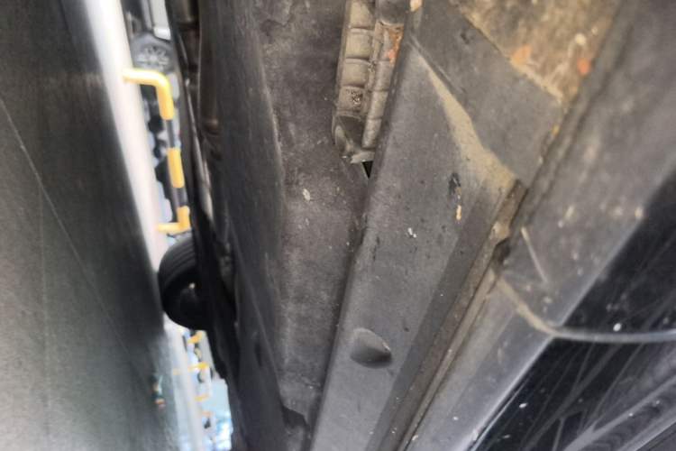 Used Audi Q8  Chassis Front Left