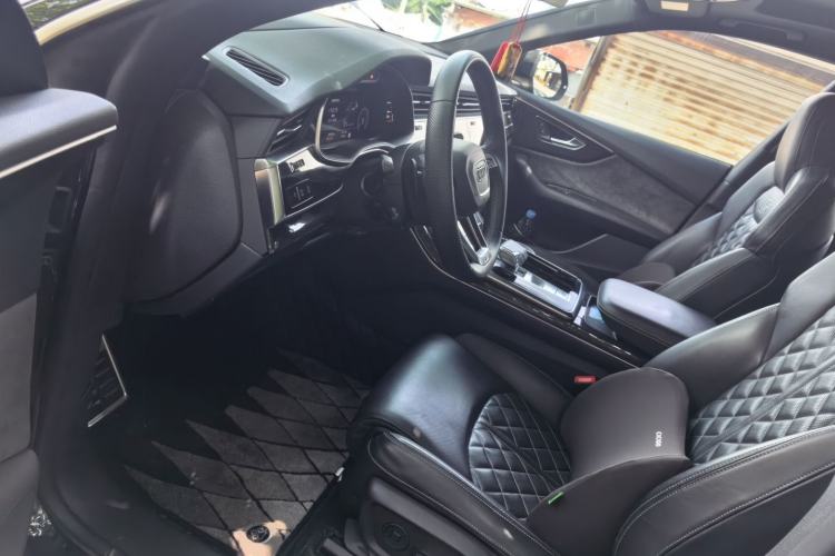 Used Audi Q8 2022 55 TFSI Prestige Dynamic Edition Driver Seat