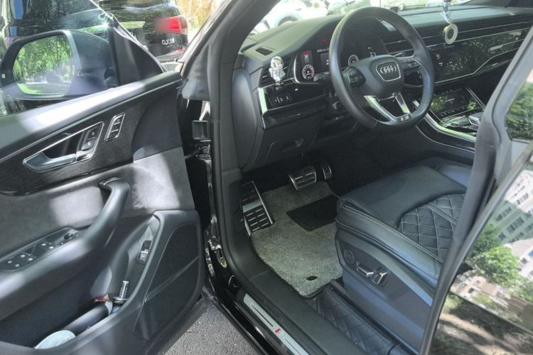 Used Audi Q8 2022 55 TFSI Prestige Dynamic Edition Driver Seat
