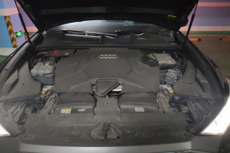 Used Audi Q8 2022 55 TFSI Luxury Dynamic Edition Engine Bay