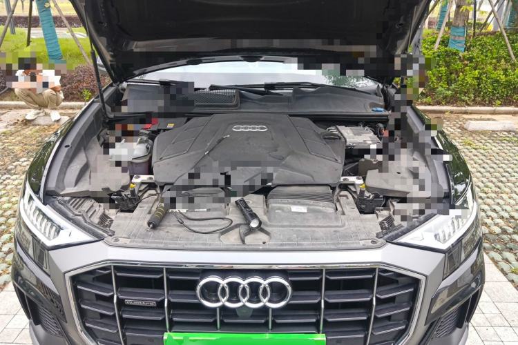 Used Audi Q8 2022 55 TFSI Luxury Dynamic Edition Engine Bay