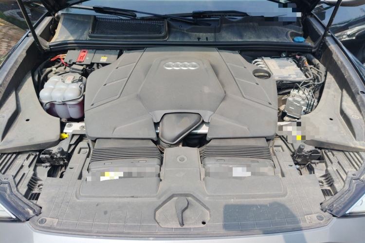 Used Audi Q8 2022 55 TFSI Luxury Dynamic Edition Engine Bay