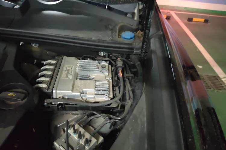Used Audi Q8 2022 55 TFSI Luxury Dynamic Edition Engine Bay Left