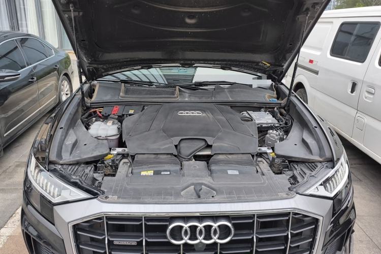 Used Audi Q8 2022 55 TFSI Luxury Dynamic Edition Engine Bay