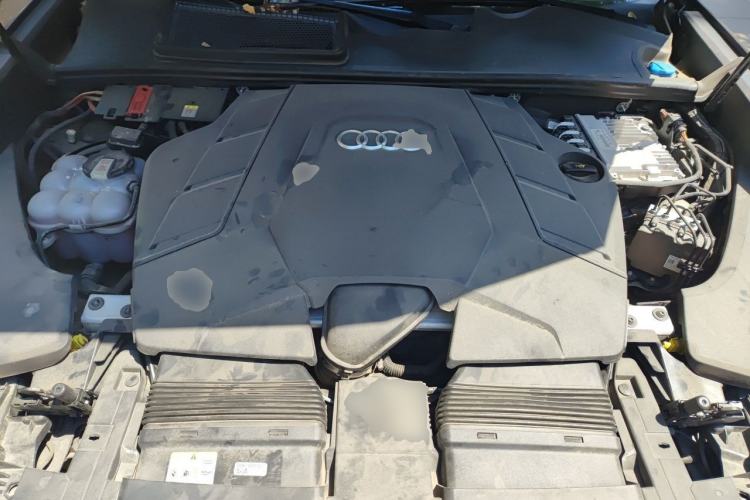 Used Audi Q8 2022 55 TFSI Prestige Dynamic Edition Engine Bay
