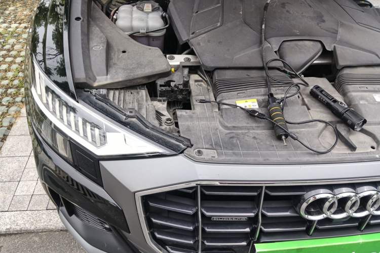 Used Audi Q8 2022 55 TFSI Luxury Dynamic Edition Engine Bay Right