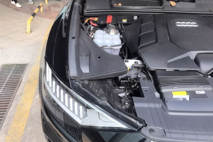 Used Audi Q8  Engine Bay Right